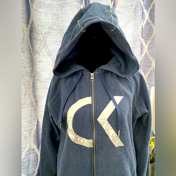 Calvin Klein hooded, front zip and warm. - Picture 1 of 5